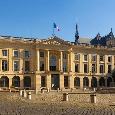 Le Panorama - Hypercentre - 6 Personnes * Reims